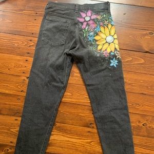 Painted flower Levi’s